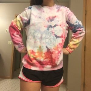 Tie-Dye Crew Neck Sweatshirt